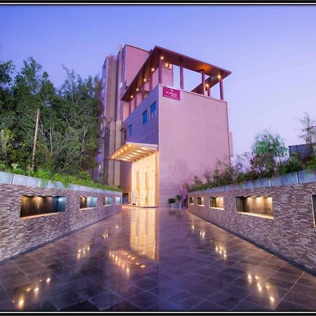 Pimpri-Chinchwad Regenta Central Grand Exotica מראה חיצוני תמונה