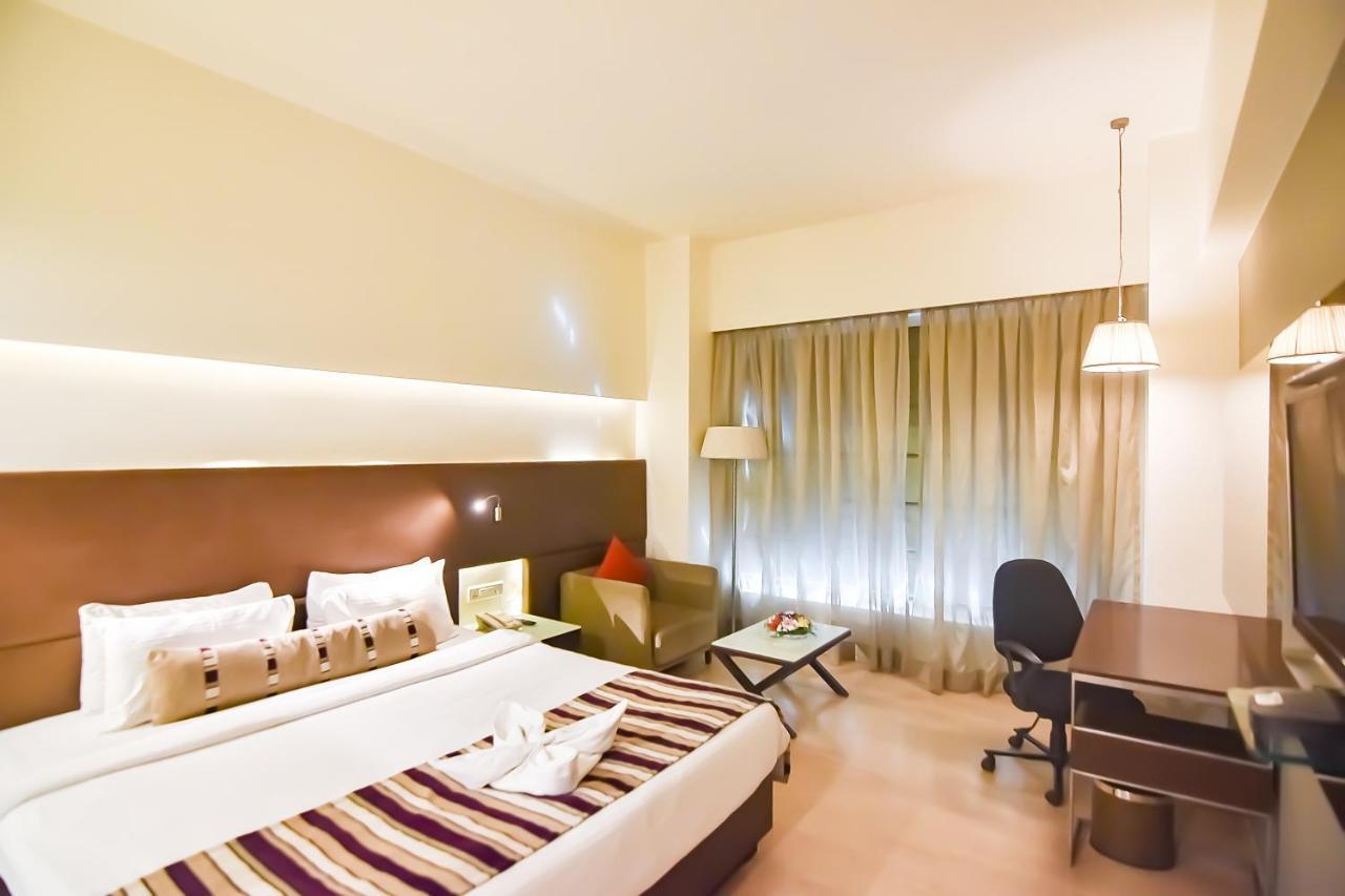 Pimpri-Chinchwad Regenta Central Grand Exotica מראה חיצוני תמונה