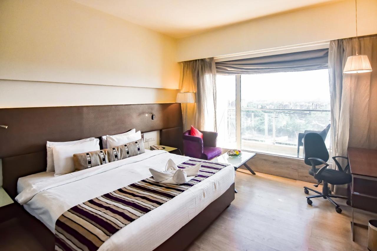 Pimpri-Chinchwad Regenta Central Grand Exotica מראה חיצוני תמונה
