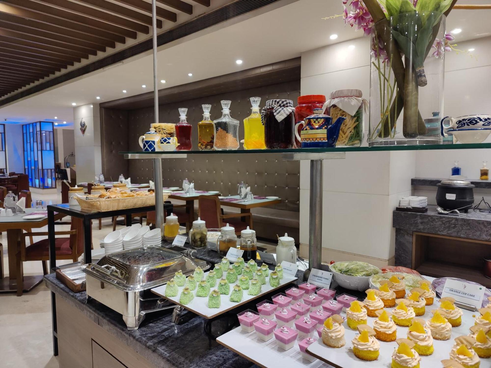 Pimpri-Chinchwad Regenta Central Grand Exotica מראה חיצוני תמונה