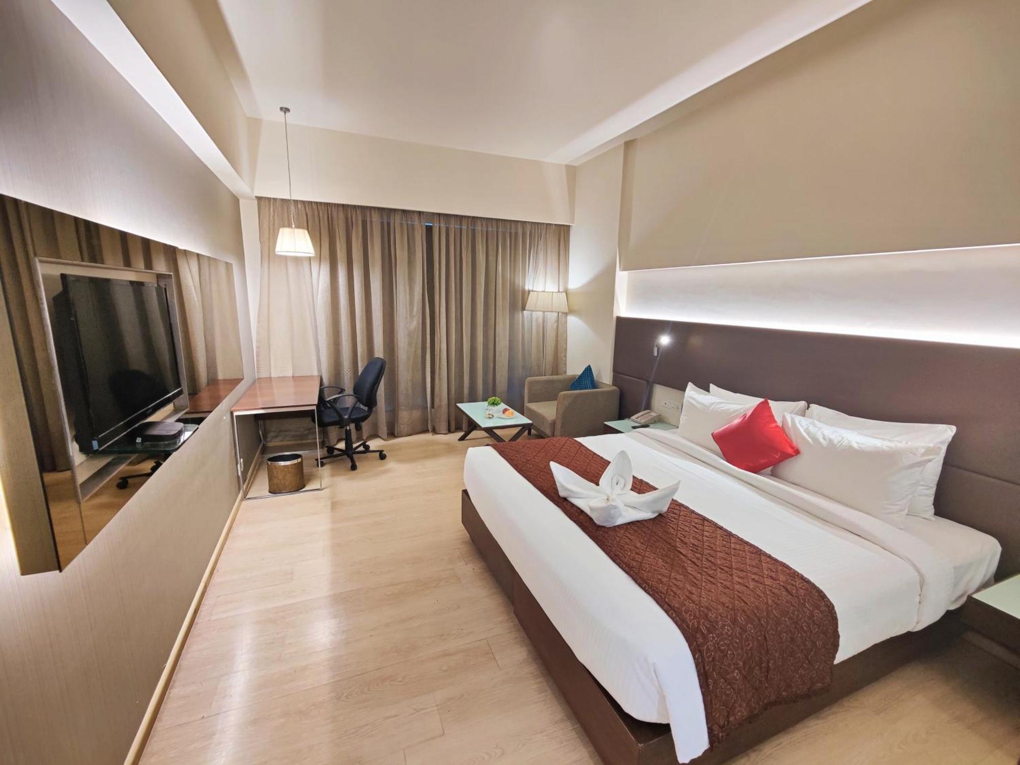 Pimpri-Chinchwad Regenta Central Grand Exotica מראה חיצוני תמונה