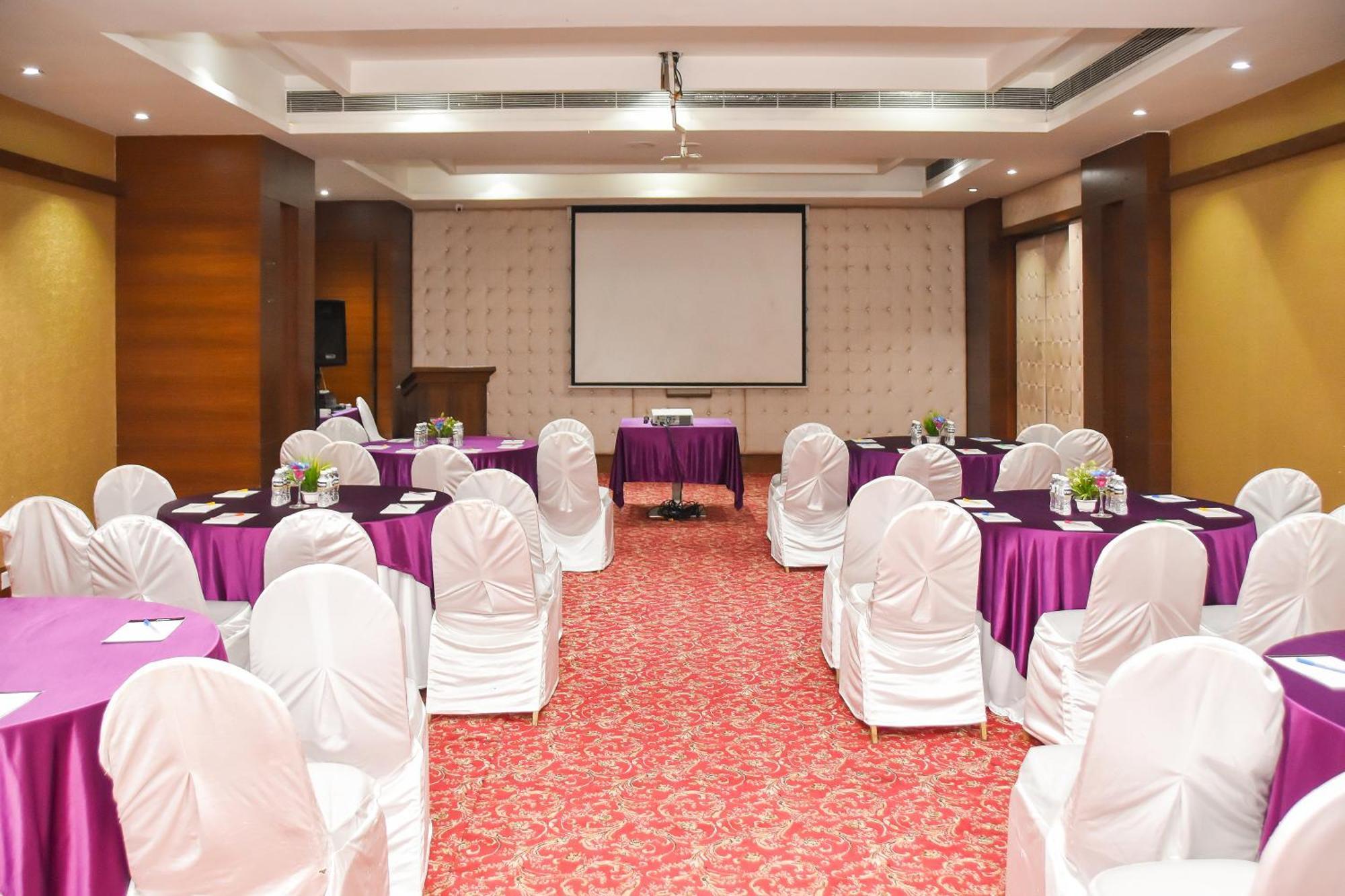 Pimpri-Chinchwad Regenta Central Grand Exotica מראה חיצוני תמונה