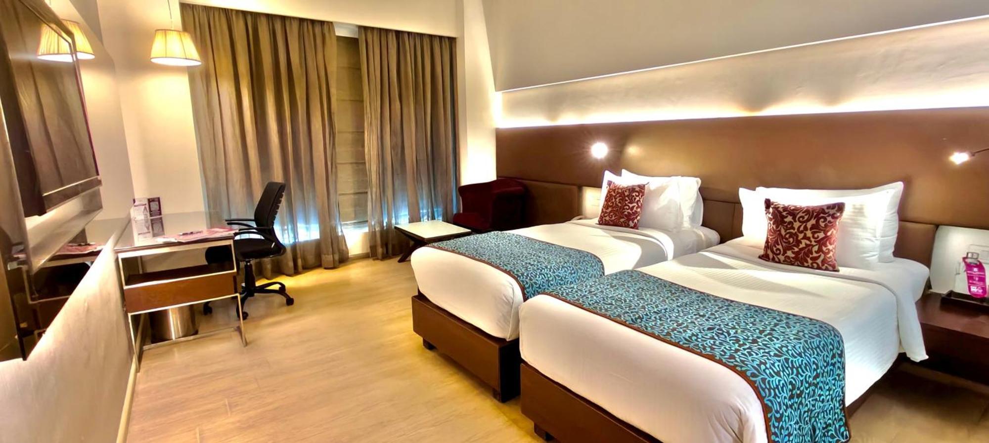 Pimpri-Chinchwad Regenta Central Grand Exotica מראה חיצוני תמונה